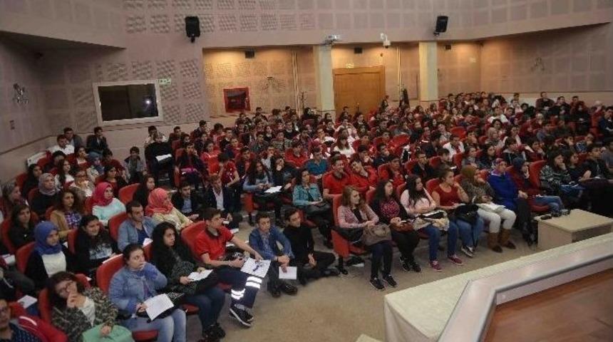 B&uuml;y&uuml;kşehir Stajyerleri Oryantasyon Eğitimi Aldı