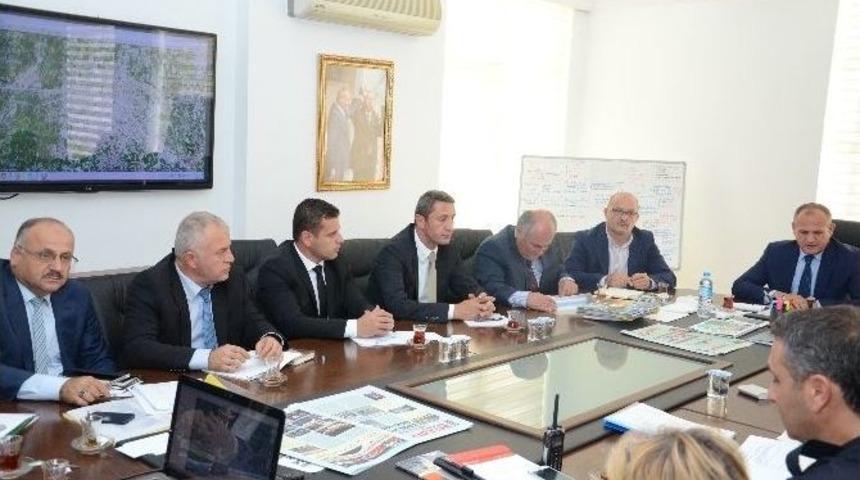 M&uuml;d&uuml;rler G&uuml;z D&ouml;nemine İlişkin Brifing Verdi