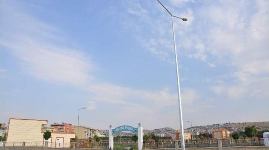 Dedaş Aydınlatma &Ccedil;alışmalarını S&uuml;rd&uuml;r&uuml;yor