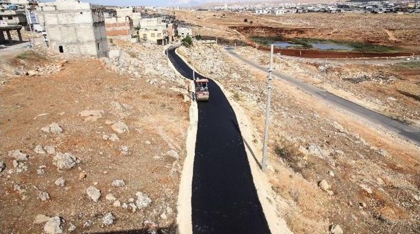 Şehitkamil Belediyesi İncilikaya Mahallesi&rsquo;ne Modern Yollar Yapıyor