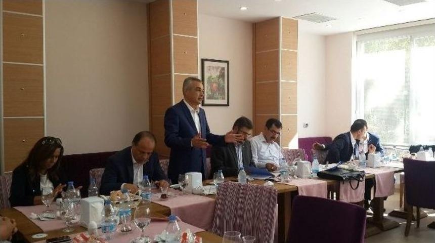 Ak Parti&rsquo;li Savaş, "havalimanı Prestijdir"