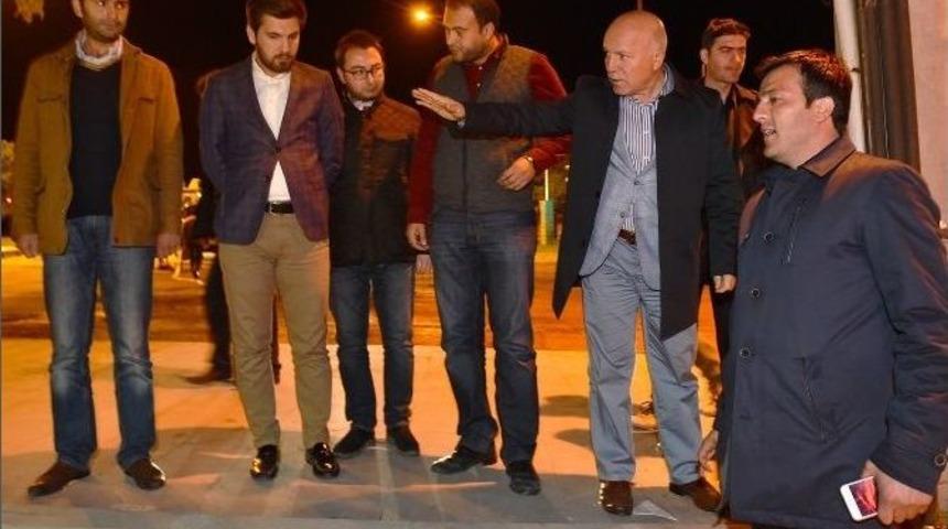 Başkan Sekmen, &Ccedil;alışmaları Denetliyor