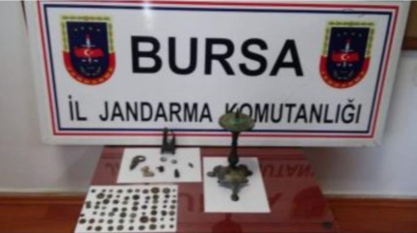 Suriye&rsquo;den Getirdiği Tarihi Eserlerle Terminalde Yakalandı