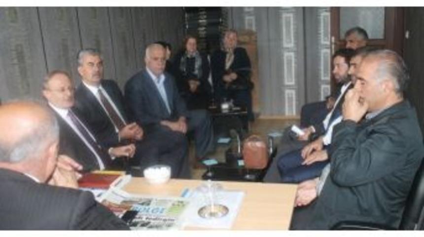 Başkan Aslan Se&ccedil;im &Ccedil;alışmalarını S&uuml;rd&uuml;r&uuml;yor