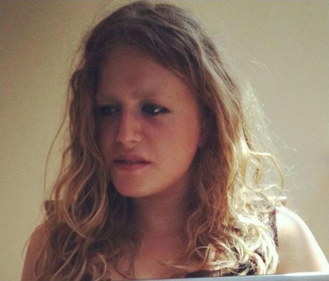 &Uuml;niversiteli Kız &Ouml;ğrenci Boğazı Kesilerek &Ouml;ld&uuml;r&uuml;ld&uuml;