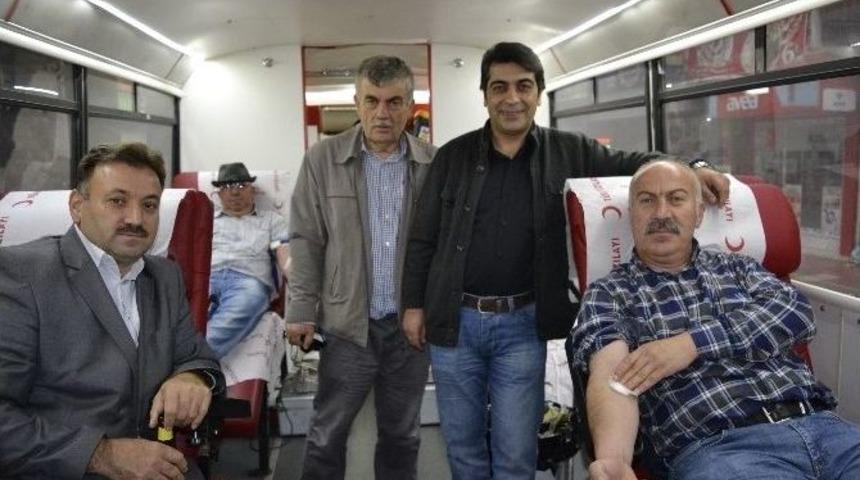 Alaplı&rsquo;da Esnaf Ve Vatandaşlar Kan Verdi