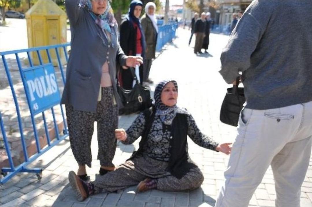 Acılı Ailelerden Tanığa Tepki