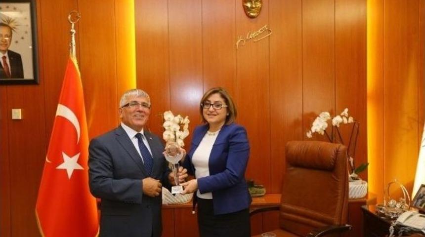 T&uuml;rkiye Sakatlar Derneği Şube Başkanlarından Fatma Şahin&rsquo;e Ziyaret