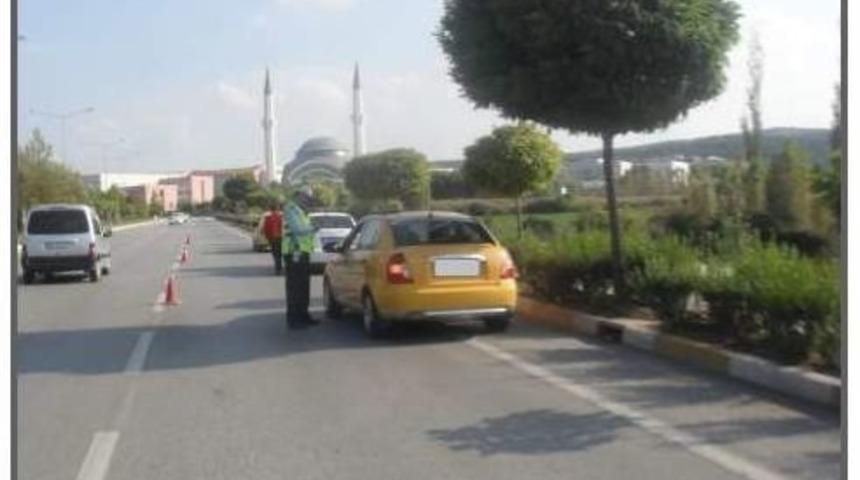 Eskişehir Polisinin Ticari Ara&ccedil; Denetimleri