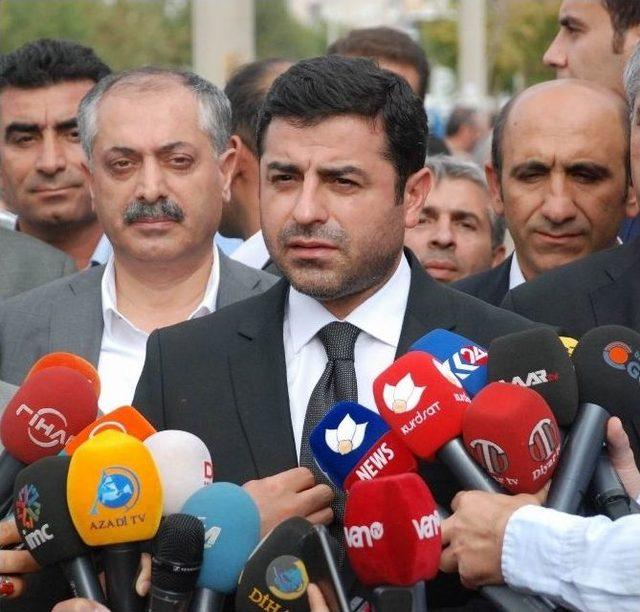 Hdp Eş Genel Başkanı Selahattin Demirtaş: