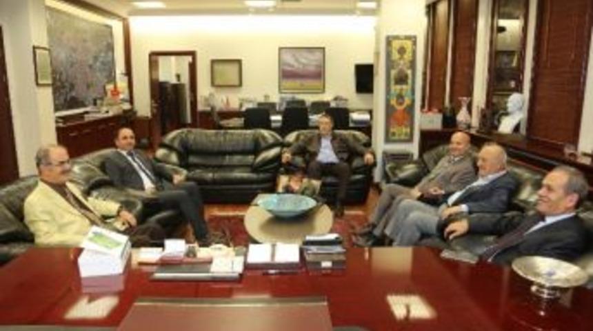 Kocaelili Gazetecilerden Başkan B&uuml;y&uuml;kerşen&rsquo;e Ziyaret