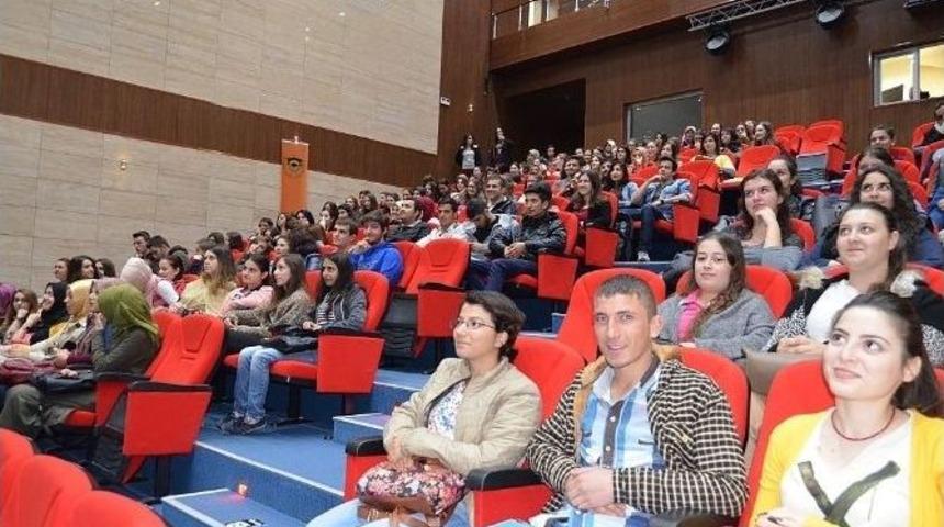 Rekt&ouml;r Şimşek Yaşam Becerileri Ve Sosyal Etkinlikler Dersine Girdi