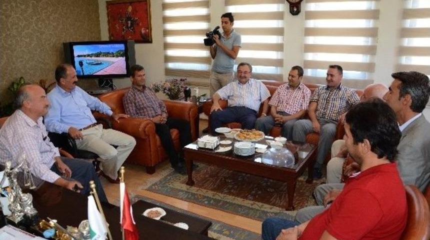 Hasan &Ouml;zyer Ve Muhtarlardan Başkan Saatcı&rsquo;ya Ziyaret