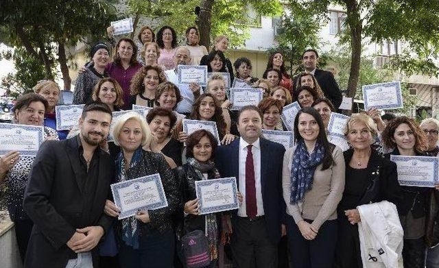 Cam Atölyesinden 60 Kadına ‘emek’ Sertifikası