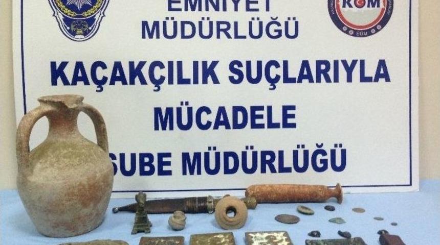 Tarihi Eserleri Satarken Yakalandı