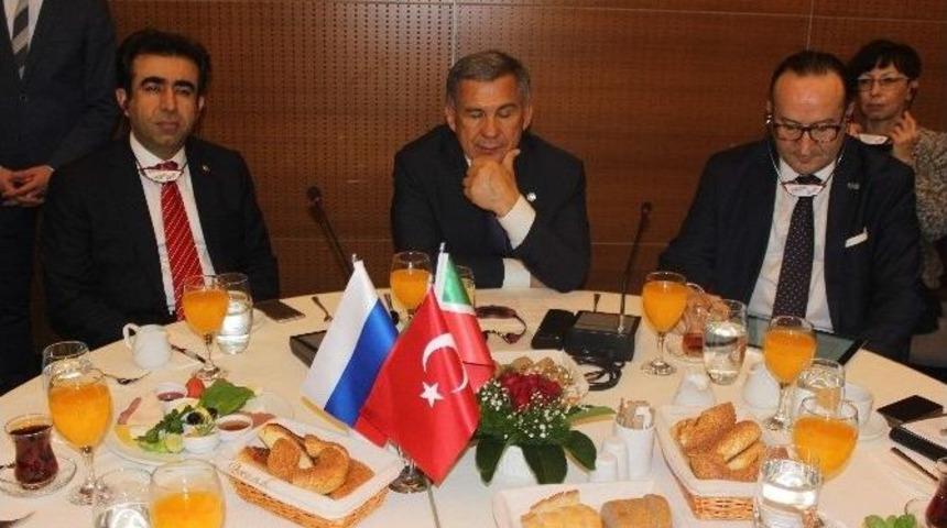 Tataristan Cumhurbaşkanı R&uuml;stem Minnihanov Kocaeli&rsquo;de