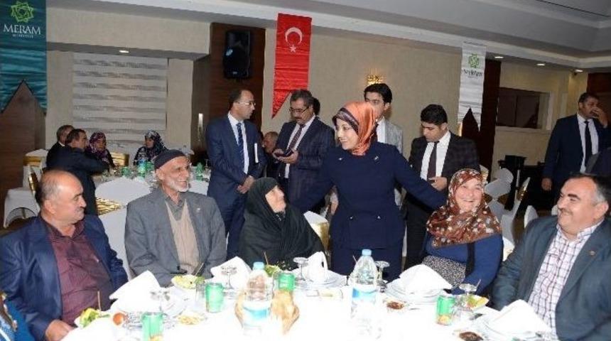 Başkan Toru Mahalle Muhtarlarıyla Bir Araya Geldi