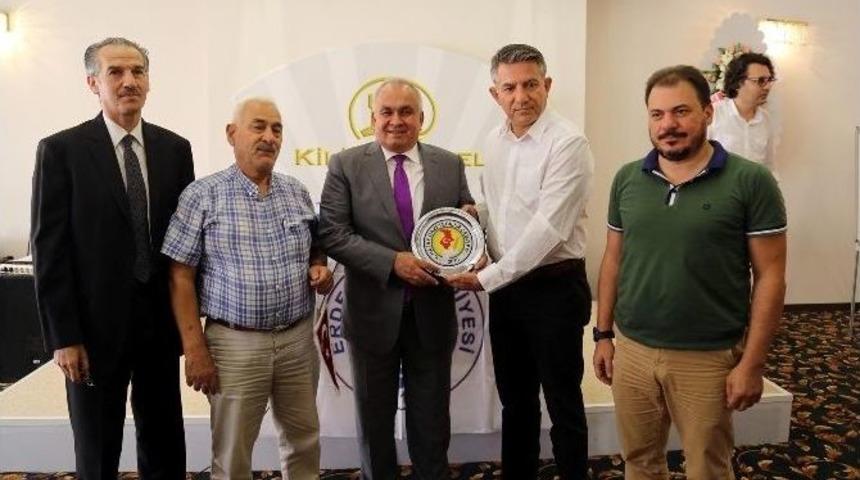 Başkan Tollu, Bölge Gazetecilerine Kızkalesi’ni Anlattı