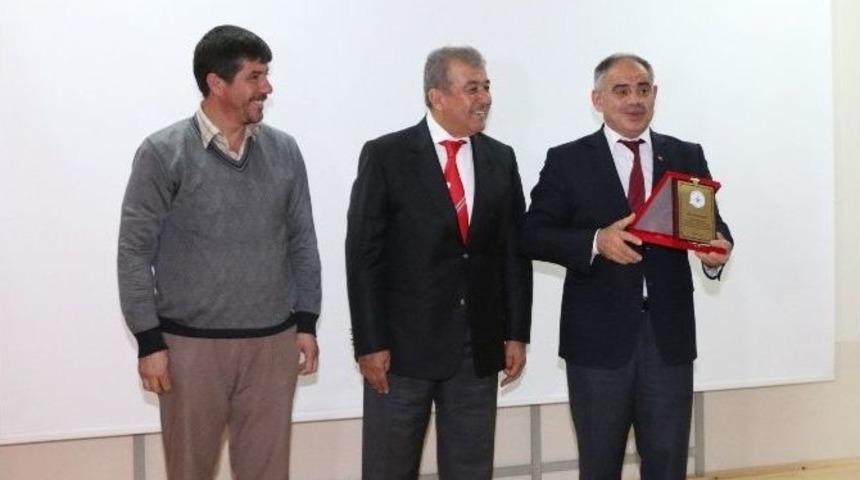 Yahyalı&rsquo;da Başarılı &Ouml;ğrenciler &Ouml;d&uuml;llendirildi