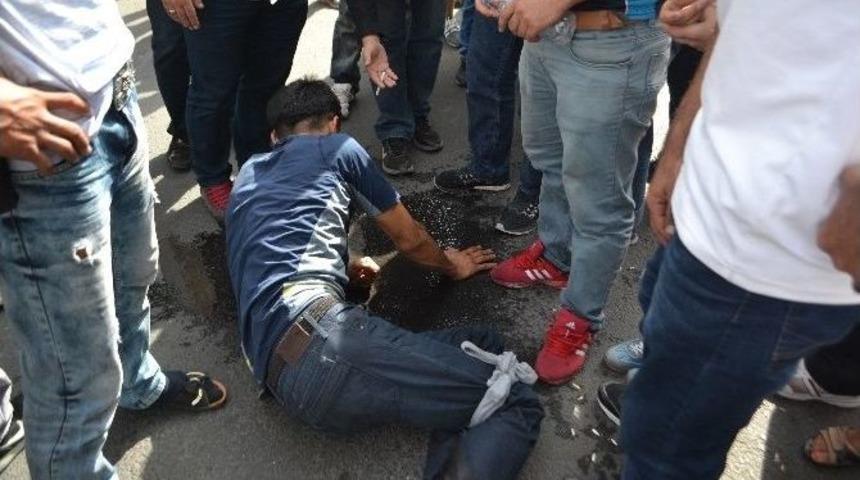 Diyarbakır&rsquo;da Bir Eve Girmeye &Ccedil;alışan Hırsız Kurşunların Hedefi Oldu