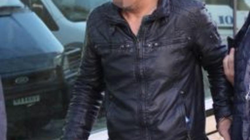 &Ccedil;alıştığı İş Yerinden Hırsızlık Yaptı, Vicdanı Sızladı Teslim Oldu