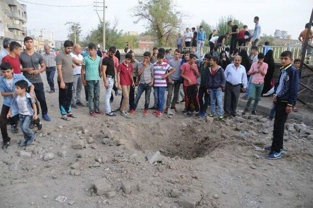 Cizre’de Yola Döşenen Bomba Fünye İle Patlatıldı