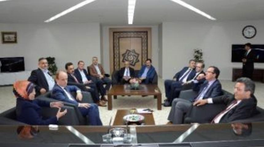 Gen&ccedil;lik Ve Spor Bakanlığı M&uuml;steşarı &Ouml;z&ccedil;elik Başkan Toru&rsquo;ya Ziyaret