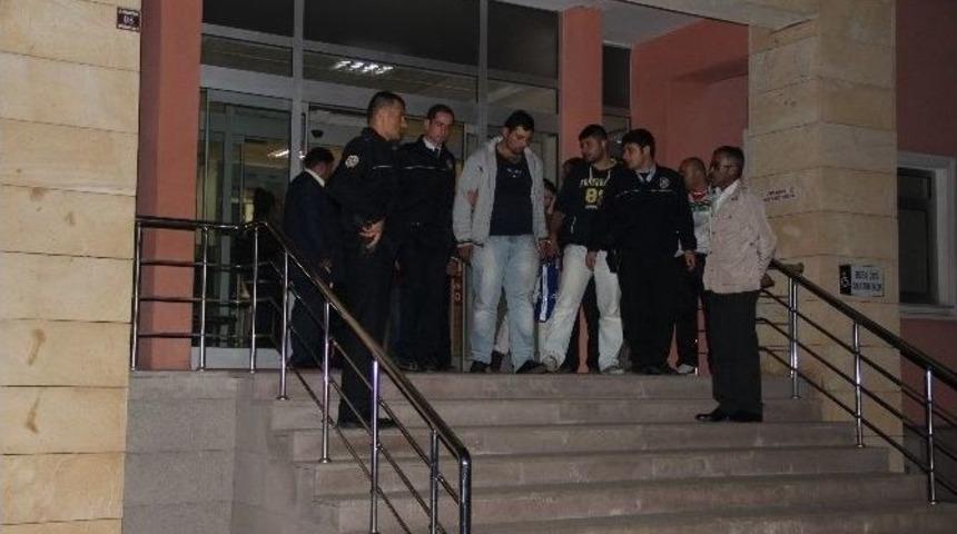 &Ccedil;an&rsquo;da 100 Ka&ccedil;ak G&ouml;&ccedil;men Yakalandı