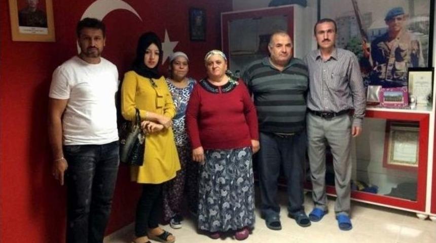 Ad&uuml; Basın Ve Halkla İlişkilerden Şehit Ailelerine Anlamlı Ziyaret