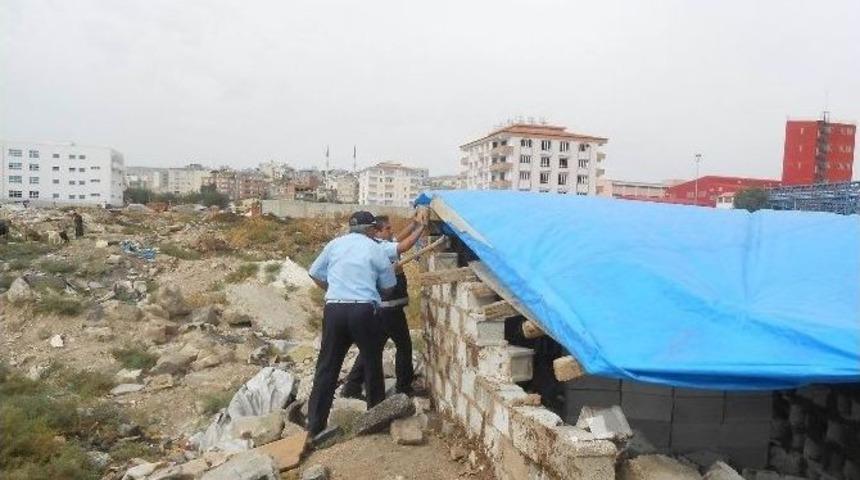 Hayvan Pazarındaki Barakalar Yıkıldı