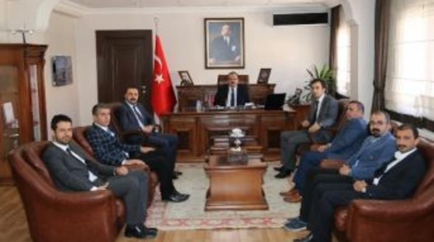 Avukatlardan Vali Canbolat&rsquo;a Ziyaret