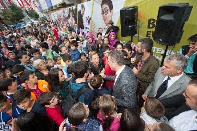 Gaziosmanpaşa’da Yapımı Tamamlanan Tikveşli Bilgievi, Hizmete Açıldı