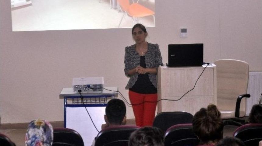 Kahta Myo &Ouml;ğrencilerine Oryantasyon Eğitimi Verildi