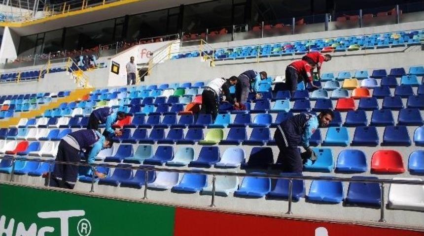 Kadir Has Stadı Fenerbahçe Maçına Hazırlanıyor