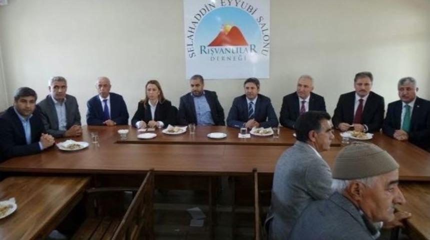 Ak Parti Malatya Milletvekili &Ouml;znur &Ccedil;alık, Ziyaretlerini S&uuml;rd&uuml;r&uuml;yor