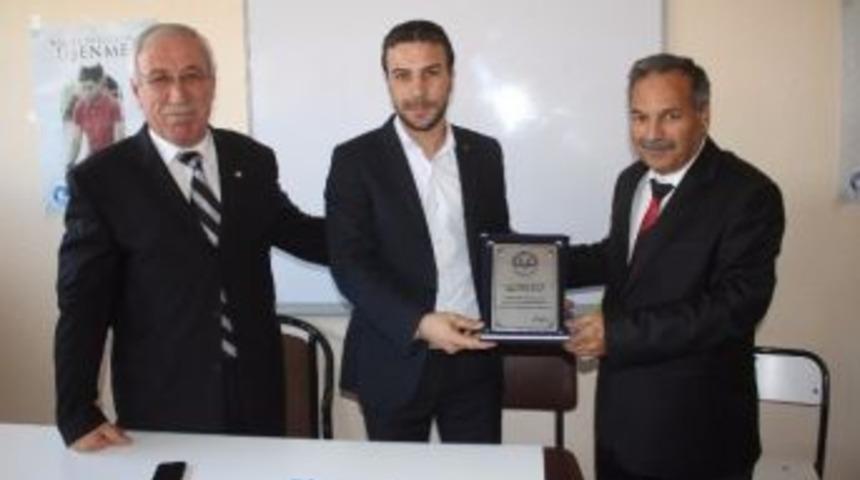 Balya&rsquo;da Başkan Kılı&ccedil;&rsquo;a M&uuml;ft&uuml;l&uuml;k Plaketi