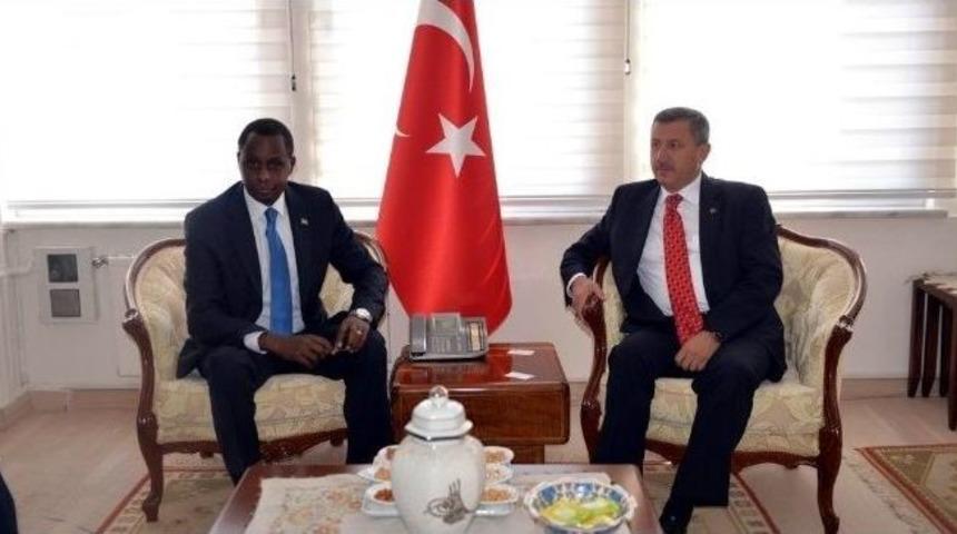 Ruanda B&uuml;y&uuml;kel&ccedil;isi K&uuml;tahya&rsquo;da