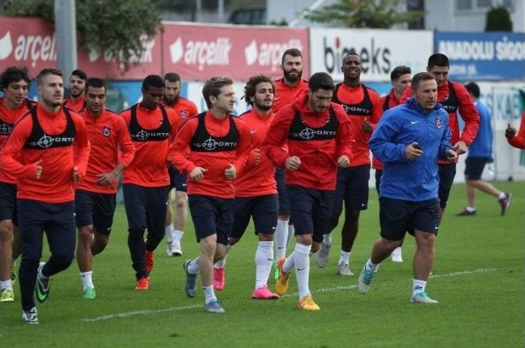 Trabzonspor, Mersin İdmanyurdu Ma&ccedil;ı Hazırlıklarını S&uuml;rd&uuml;rd&uuml;