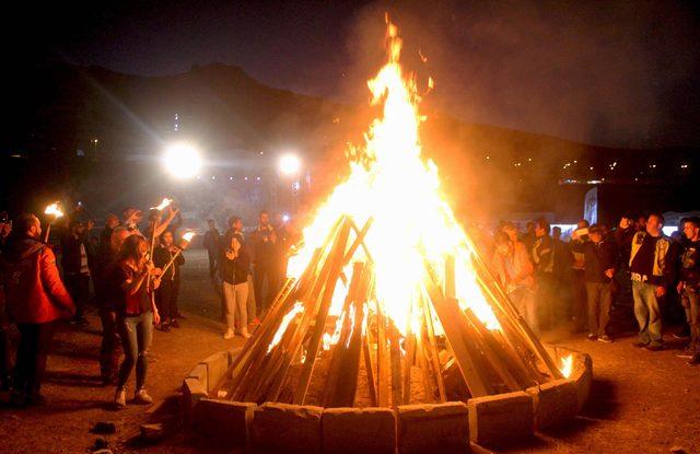 Erciyes Motosiklet Festivali, kamp ateşinin yanmasıyla başladı