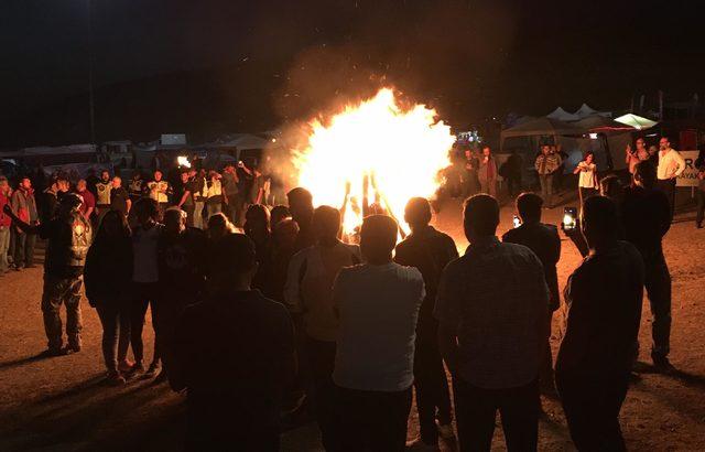 Erciyes Motosiklet Festivali, kamp ateşinin yanmasıyla başladı