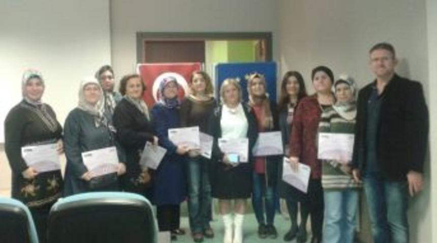 Kadın Meclisi &Uuml;yeleri&rsquo;ne G&uuml;venli Hayat Eğitimi