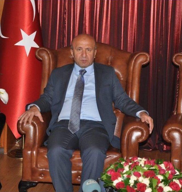 Bakan Arzu: ’’izmir’e Bir Yılda 350 Milyon Üzerinde Tarımsal Destek Verildi’’