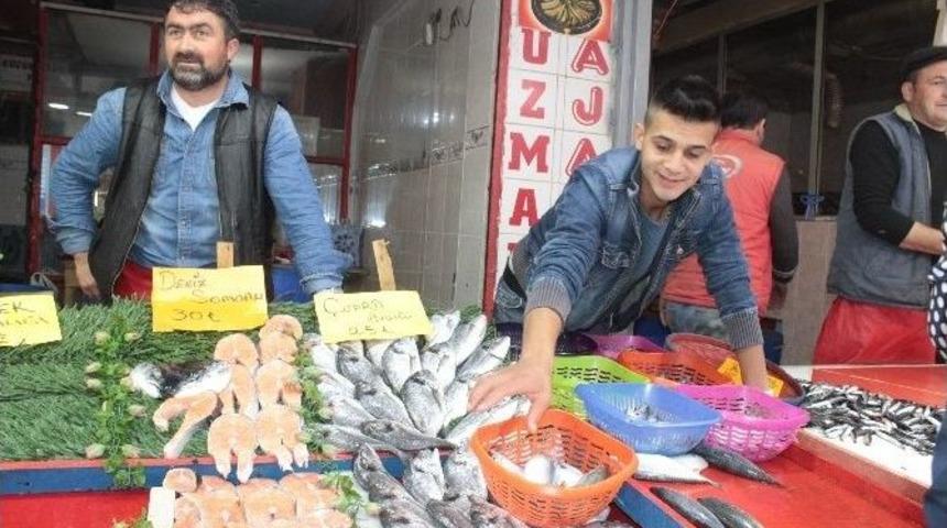 Balık Pazarı&rsquo;nda &Ccedil;eşit &Ccedil;ok, İlgi Az