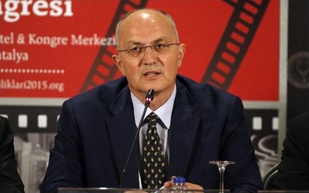 17&rsquo;nci Ulusal İ&ccedil; Hastalıkları Kongresi Antalya&rsquo;da Devam Ediyor