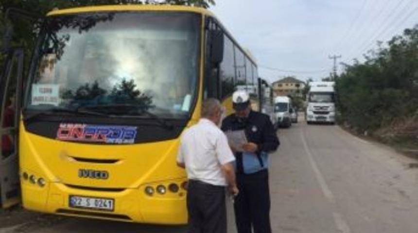 &Ouml;ğrenci Servis Ara&ccedil;ları Denetleniyor