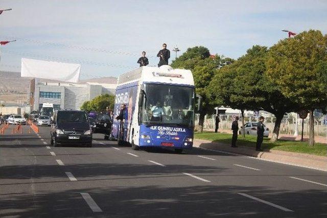 Başbakan Ahmet Davutoğlu Kayseri’de