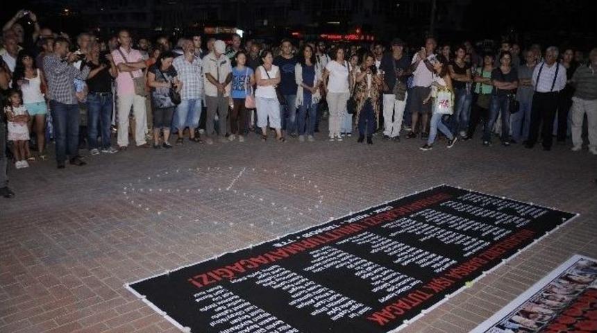 Ankara&rsquo;daki Patlamada &Ouml;lenler, Antalya&rsquo;da Mumlarla Anıldı