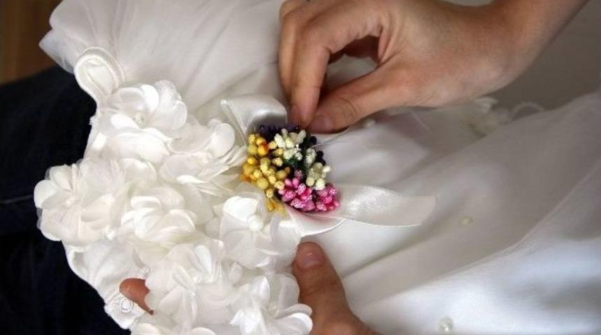 (&ouml;zel Haber) İğnesiyle Kanser Hastası &Ccedil;ocuklara Destek Oluyor