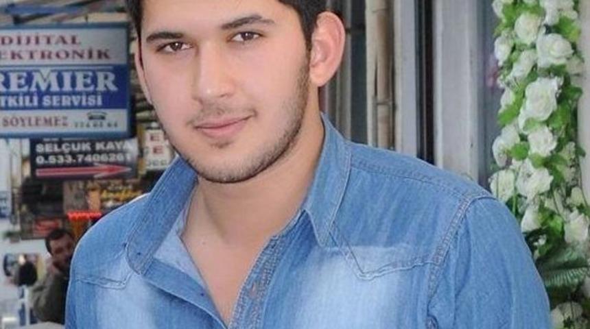 5. Kattan D&uuml;şen Gen&ccedil; &Ouml;ld&uuml;