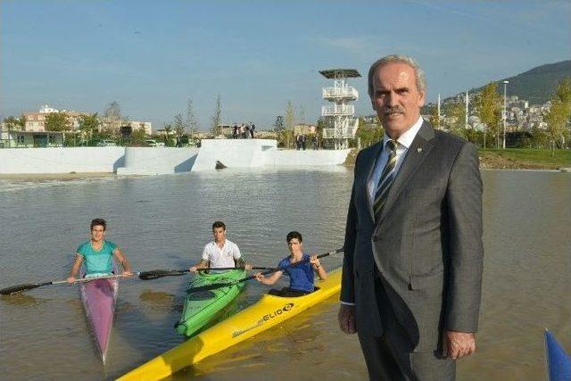 Hüdavendigar Parkı Nilüfer Çayı’nda Çeşitli Spor Dalları İçin Gereken Su Yüzeyi Oluşmaya Başladı